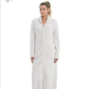Barefoot Dreams Hooded Robe Size 4 (2x)